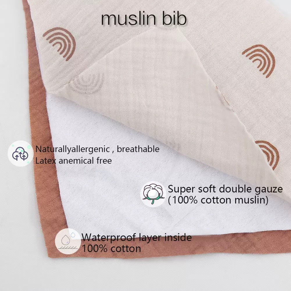 Baberos con cintillo para bebés, muslin bib de algodón, capa impermeable, diseño suave y natural.
