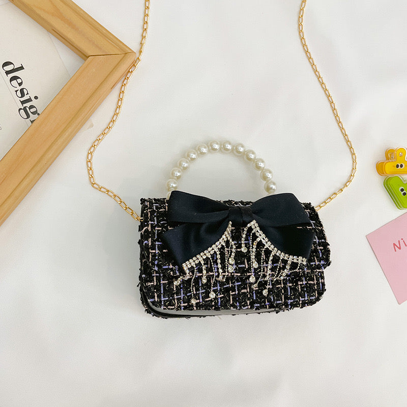 Bolso pequeño con lazo estilo Chanel grande