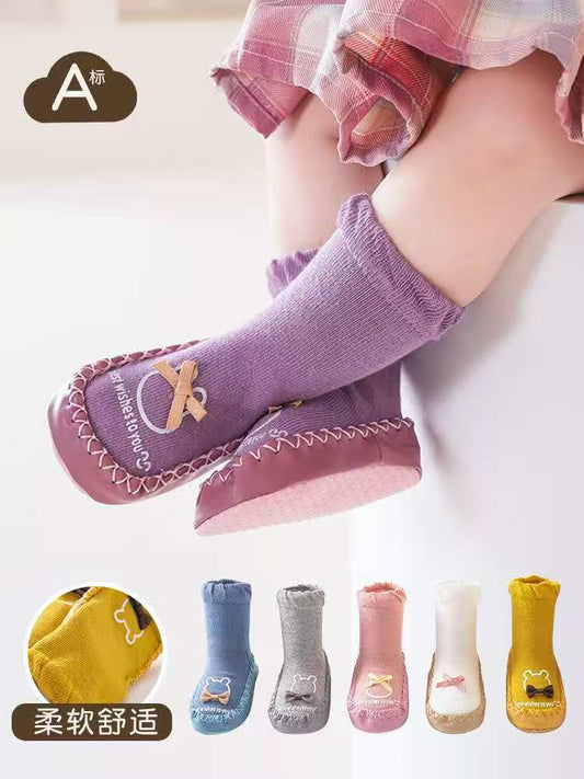 Zapatos y calcetines 3D para suelos (84-338)