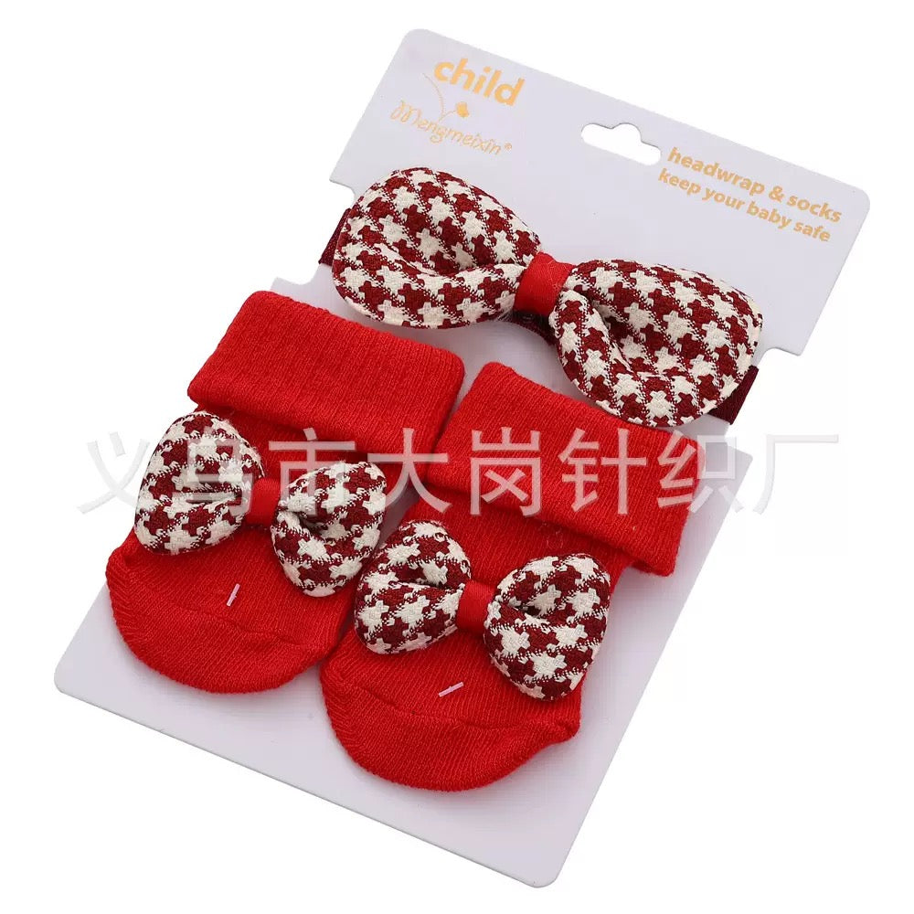 Calcetines y accesorios para el cabello （84-311）