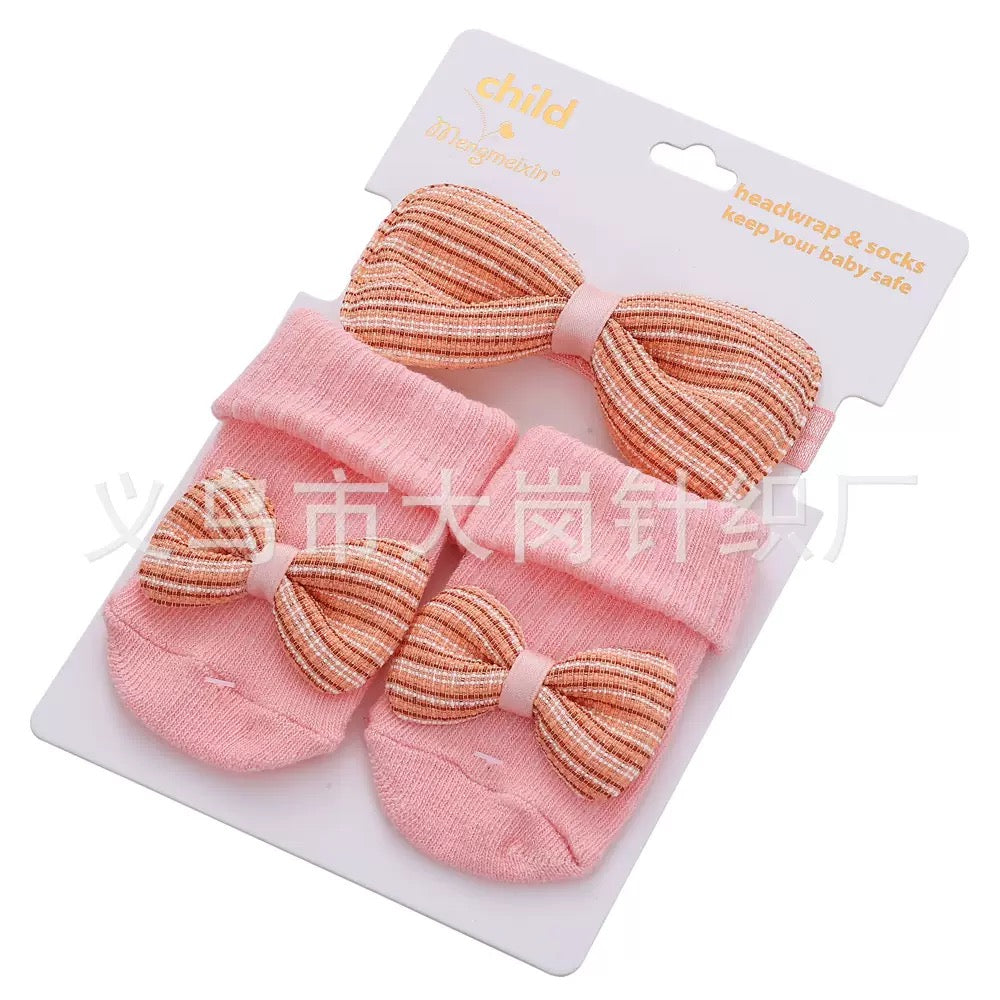 Calcetines y accesorios para el cabello （84-311）